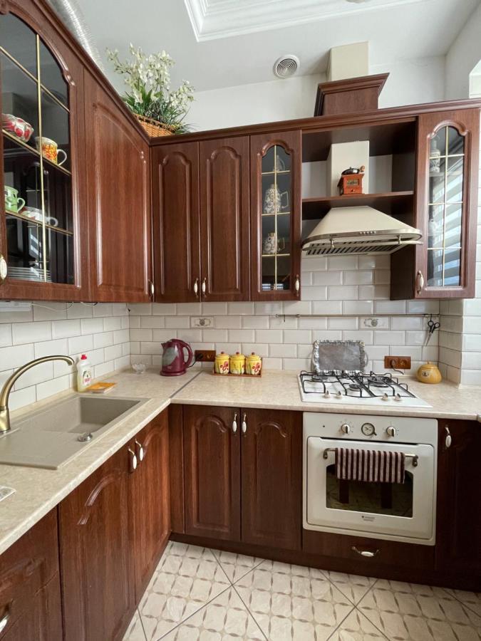 Apartment On Franka Lviv Exterior photo