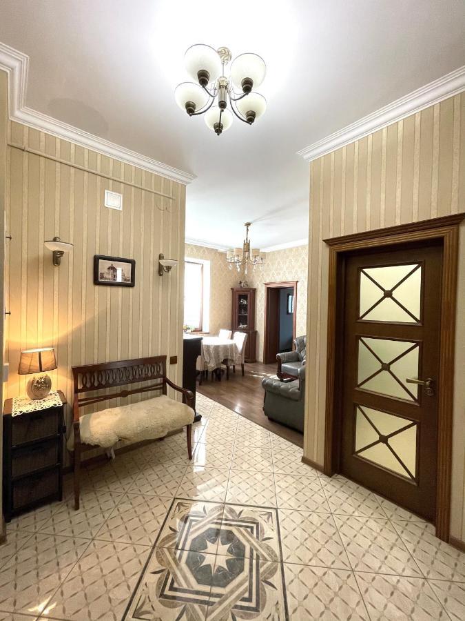 Apartment On Franka Lviv Exterior photo